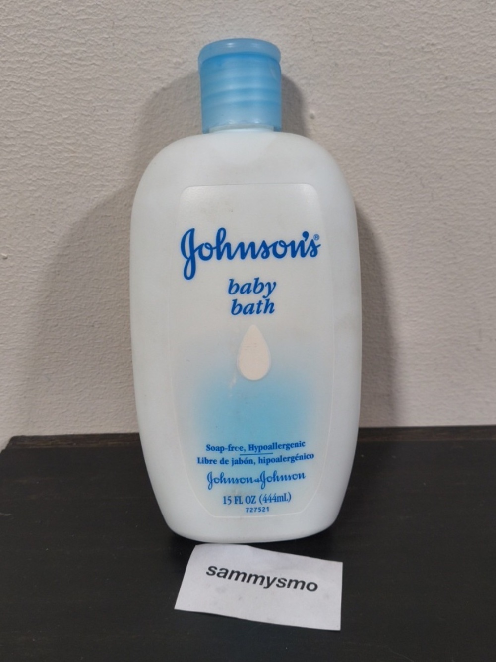 Johnson's Baby Bath, soap free, hypoallergenic 15 oz discontinued, blue bottle